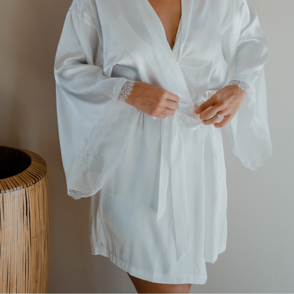 Bridal Robe - Picture 5 of 5